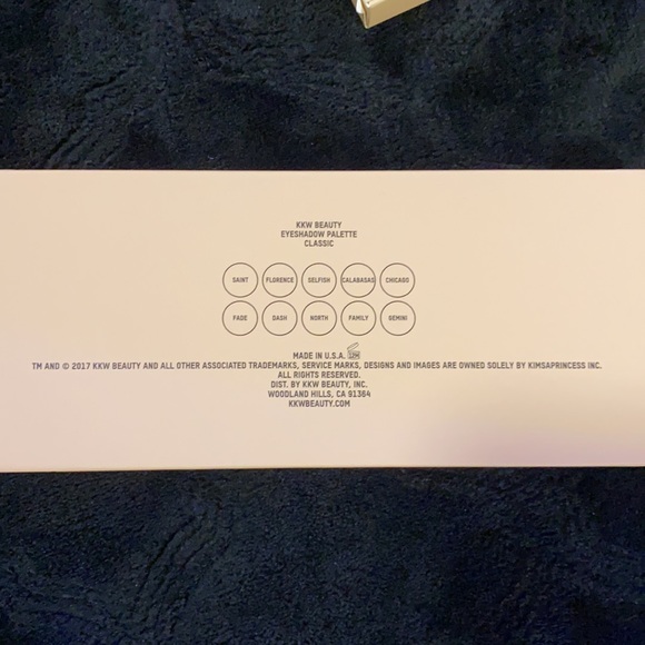 KKW BEAUTY Eyeshadow Palette - Picture 4 of 4